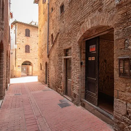 The Secret Nest In * San Gimignano