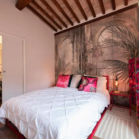 The Secret Nest In San Gimignano